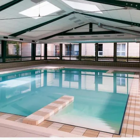 公寓 Newstay 塞里斯